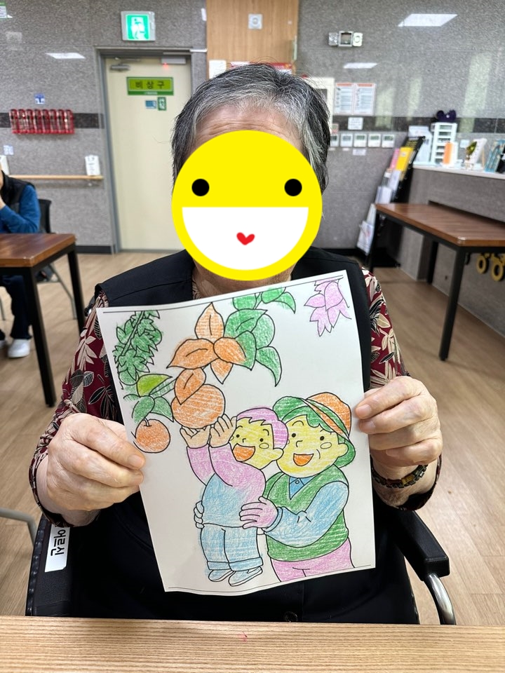 23.08.25. (금) _ 노인스포츠, 색칠하기